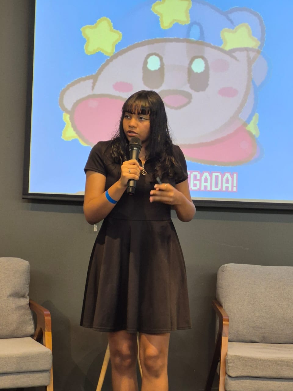 Física mais jovem do país fala para as jovens.